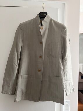 Donna Karan Light Gray Pinstripe Jacket blazer  Italy size 40 USA 6 vintage